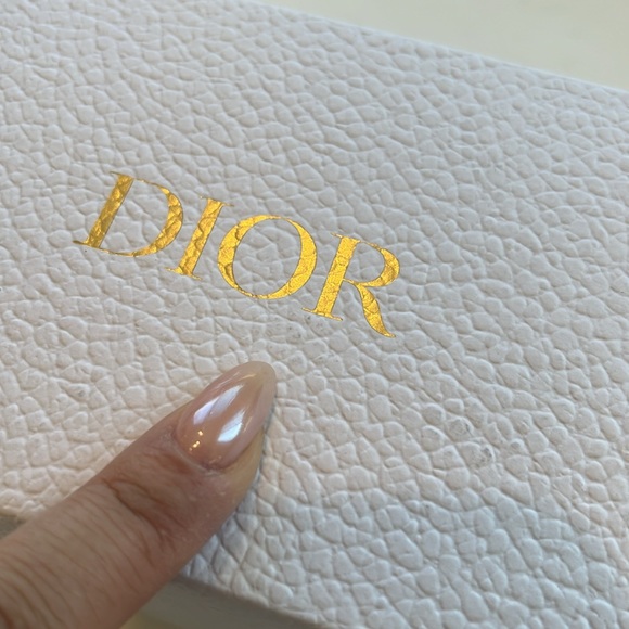Dior white sunglasses storage box - Authentic - Picture 8 of 8